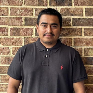 Josue_371x371
